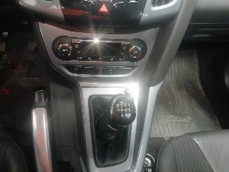 Ford Focus Focus 3 Hatchback 1.6 EcoBoost 16V (JQDB(Euro 5)) [110kW]  (07-2010/05=
-2018) picture 17