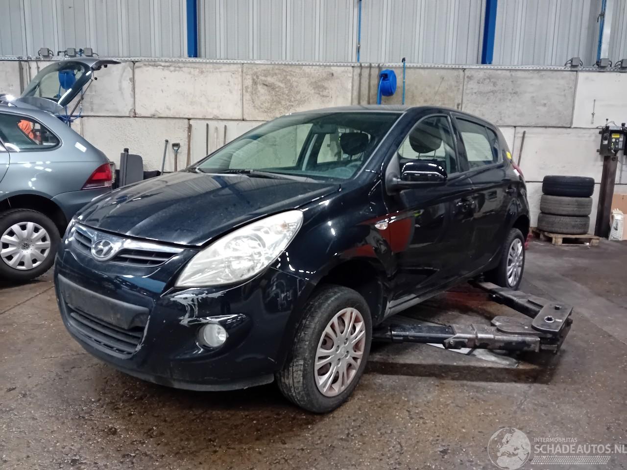 Hyundai I-20 i20 Hatchback 1.4i 16V (G4FA) [74kW]  (09-2008/12-2015)