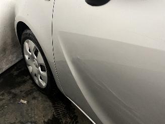 Opel Meriva Meriva MPV 1.4 16V Ecotec (A14XER(Euro 5)) [74kW]  (06-2010/03-2017) picture 12