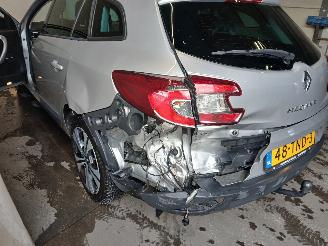 Renault Mégane Megane III Grandtour (KZ) Combi 5-drs 1.4 16V TCe 130 (H4J-700(H4J-A7)=
) [96kW]  (05-2009/02-2016) picture 19