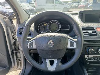 Renault Mégane Megane III Berline (BZ) 5-deurs 1.5 dCi 110 (K9K-636) [81kW]  (04-2011=
/...) picture 16