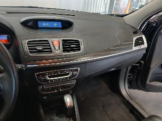 Renault Mégane Megane III Grandtour (KZ) Combi 5-drs 2.0 16V CVT (M4R-F713) [103kW]  =
(05-2009/02-2016) picture 16