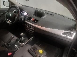 Renault Mégane Megane III Grandtour (KZ) Combi 5-drs 1.6 16V (K4M-858(K4M-R8)) [81kW]=
  (05-2009/08-2015) picture 8