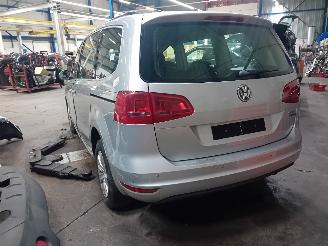 Volkswagen Sharan Sharan (7N) MPV 2.0 TDI 16V (CFFB(Euro 5)) [103kW]  (05-2010/05-2015) picture 4
