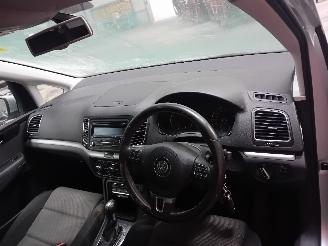 Volkswagen Sharan Sharan (7N) MPV 2.0 TDI 16V (CFFB(Euro 5)) [103kW]  (05-2010/05-2015) picture 5