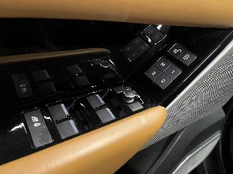 Land Rover  Range Rover Velar (LY) Terreinwagen 3.0 D300 AWD (306DT(TDV6)) [221kW]=
  (03-2017/...) picture 25