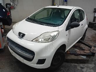 Auto da rottamare Peugeot 107 107 Hatchback 1.0 12V (384F(1KR)) [50kW]  (06-2005/05-2014) 2011/3