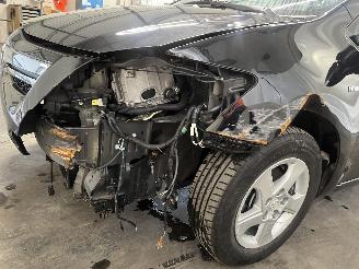 Toyota Auris Auris (E15) Hatchback 1.8 16V HSD Full Hybrid (2ZRFXE) [100kW]  (09-20=
10/09-2012) picture 9