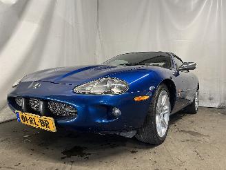  Jaguar XK XK 8 Convertible Cabrio 4.0 V8 32V (CE(AJ27)) [209kW]  (03-1996/12-200=
2) 1997/5