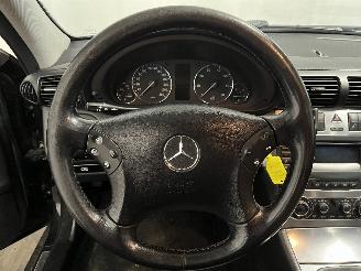 Mercedes C-klasse C Combi (S203) Combi 1.8 C-180K 16V (M271.946) [105kW]  (05-2002/08-20=
07) picture 15