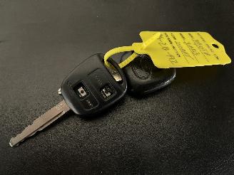 Toyota Yaris Yaris II (P9) Hatchback 1.3 16V VVT-i (2SZFE) [64kW]  (08-2005/11-2010=
) picture 20