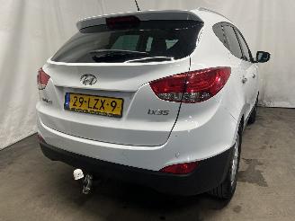 Hyundai Ix35 iX35 (LM) SUV 2.0 16V (G4KD) [120kW]  (01-2010/08-2013) picture 5