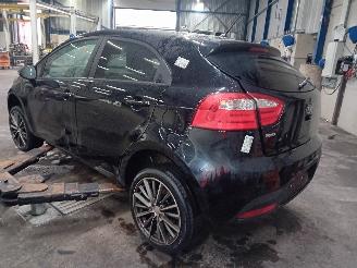 Kia Rio Rio III (UB) Hatchback 1.2 CVVT 16V (G4LA5) [63kW]  (09-2011/12-2017) picture 4