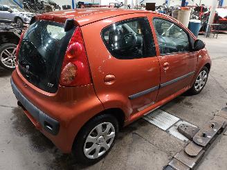 Peugeot 107 107 Hatchback 1.0 12V (384F(1KR)) [50kW]  (06-2005/05-2014) picture 3
