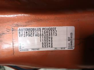 Peugeot 107 107 Hatchback 1.0 12V (384F(1KR)) [50kW]  (06-2005/05-2014) picture 6