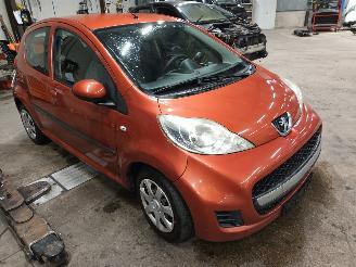 Peugeot 107 107 Hatchback 1.0 12V (384F(1KR)) [50kW]  (06-2005/05-2014) picture 2