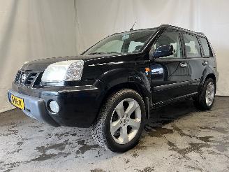 Nissan X-Trail X-Trail (T30) SUV 2.0 16V 4x4 (QR20DE) [103kW]  (07-2001/01-2013) picture 3