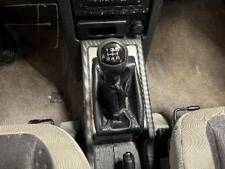 Nissan X-Trail X-Trail (T30) SUV 2.0 16V 4x4 (QR20DE) [103kW]  (07-2001/01-2013) picture 16