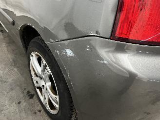 Toyota Corolla Corolla (E12) Hatchback 1.4 16V VVT-i (4ZZFE) [71kW]  (11-2001/02-2007=
) picture 10