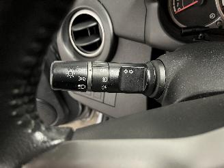 Mazda 2 2 (DE) Hatchback 1.3 16V MZR (ZJ46) [62kW]  (01-2010/06-2015) picture 19