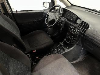 Opel Zafira Zafira (F75) MPV 2.2 16V (Z22SE(Euro 4)) [108kW]  (09-2000/07-2005) picture 9