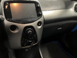 Toyota Aygo Aygo (B40) Hatchback 1.0 12V VVT-i (1KR-FE) [51kW]  (05-2014/06-2018) picture 22