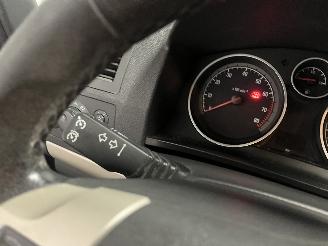 Opel Zafira Zafira (M75) MPV 1.6 16V (Z16XER(Euro 4)) [85kW]  (01-2008/04-2015) picture 20