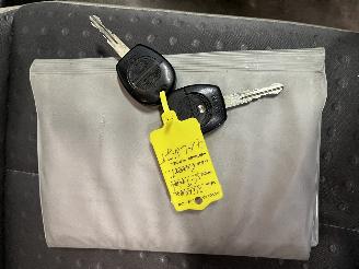 Nissan X-Trail X-Trail (T30) SUV 2.0 16V 4x4 (QR20DE) [103kW]  (07-2001/01-2013) picture 23