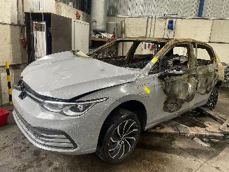 Coche siniestrado Volkswagen Golf Golf VIII (CD1) Hatchback 1.4 GTE 16V (DGEA) [132kW]  (07-2020/...) 2021