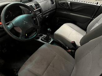 Mitsubishi Space-star Space Star (DG) MPV 1.6 16V (4G18) [72kW]  (01-2001/12-2004) picture 12