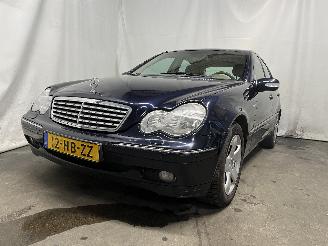 Damaged car Mercedes C-klasse C (W203) Sedan 2.6 C-240 V6 18V (M112.912) [125kW]  (05-2000/02-2007) 2001/5