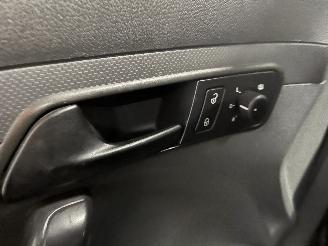 Volkswagen Caddy Caddy III (2KA,2KH,2CA,2CH) Van 1.6 TDI 16V (CAYE) [55kW]  (08-2010/05=
-2015) picture 17