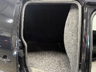 Volkswagen Caddy Caddy III (2KA,2KH,2CA,2CH) Van 1.6 TDI 16V (CAYE) [55kW]  (08-2010/05=
-2015) picture 13