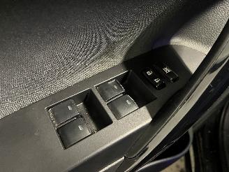 Toyota Auris Auris Touring Sports (E18) Combi 1.8 16V Hybrid (2ZRFXE) [100kW]  (07-=
2013/12-2018) picture 17