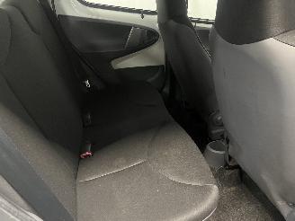Toyota Aygo Aygo (B10) Hatchback 1.0 12V VVT-i (1KR-FE) [50kW]  (07-2005/05-2014) picture 16