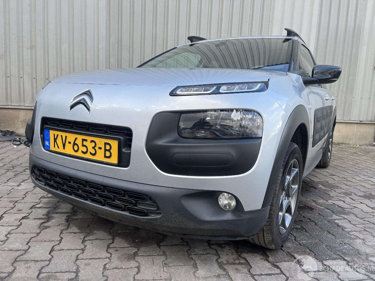 Citroën C4 C4 Cactus (0B/0P) Hatchback 5-drs 1.2 PureTech 82 12V (EB2F(HMZ)) [60k=
W]  (09-2014/...)