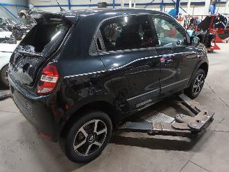 Renault Twingo Twingo III (AH) Hatchback 5-drs 1.0 SCe 70 12V (H4D-400(H4D-A4)) [51kW=
]  (09-2015/04-2019) picture 3