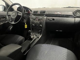 Mazda 3 3 Sport (BK) Hatchback 1.6i 16V (Z627) [77kW]  (10-2003/06-2009) picture 10