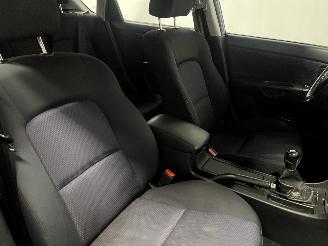 Mazda 3 3 Sport (BK) Hatchback 1.6i 16V (Z627) [77kW]  (10-2003/06-2009) picture 8