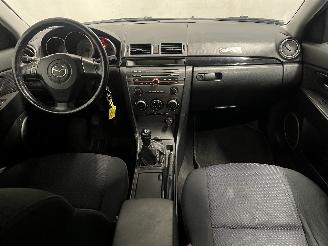 Mazda 3 3 Sport (BK) Hatchback 1.6i 16V (Z627) [77kW]  (10-2003/06-2009) picture 11