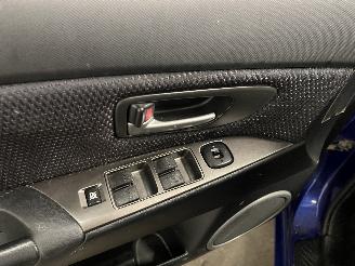 Mazda 3 3 Sport (BK) Hatchback 1.6i 16V (Z627) [77kW]  (10-2003/06-2009) picture 13