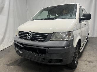Damaged car Volkswagen Transporter Transporter T5 Van 2.5 TDi (BNZ) [96kW]  (04-2003/11-2009) 2009/8