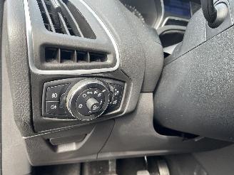 Ford Focus Focus 3 Wagon Combi 1.0 Ti-VCT EcoBoost 12V 125 (M1DA(Euro 5)) [92kW] =
 (02-2012/05-2018) picture 13