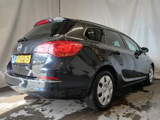 Opel Astra Astra J Sports Tourer (PD8/PE8/PF8) Combi 1.7 CDTi 16V (A17DTE(Euro 5)=
) [81kW]  (10-2010/10-2015) picture 6