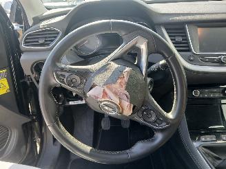 Opel Grandland Grandland (X) SUV 1.2 Turbo 12V (F12XHT(EB2ADTS)) [96kW]  (06-2017/...=
) picture 24