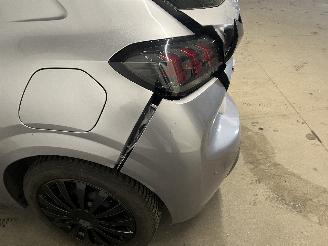 Peugeot 208 208 II (UB/UH/UP) Hatchback 5-drs 1.2 Vti 12V PureTech 75 (EB2FAD(HMH)=
) [55kW]  (06-2019/...) picture 12