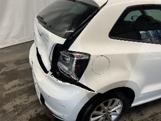 Volkswagen Polo Polo V (6R) Hatchback 1.0 12V BlueMotion Technology (CHYA) [44kW]  (01=
-2014/10-2017) picture 9