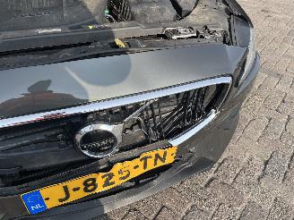 Volvo V-60 V60 II (ZW) Combi 2.0 B3 16V Mild Hybrid (B420T3(Euro6d)) [120kW]  (03=
-2020/...) picture 12