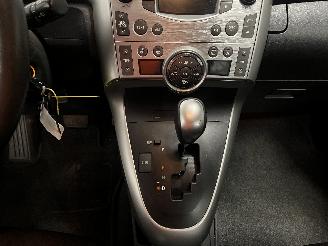 Toyota Verso Verso MPV 1.8 16V VVT-i (2ZRFAE) [108kW]  (04-2009/08-2018) picture 19