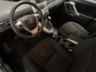 Toyota Verso Verso MPV 1.8 16V VVT-i (2ZRFAE) [108kW]  (04-2009/08-2018) picture 14